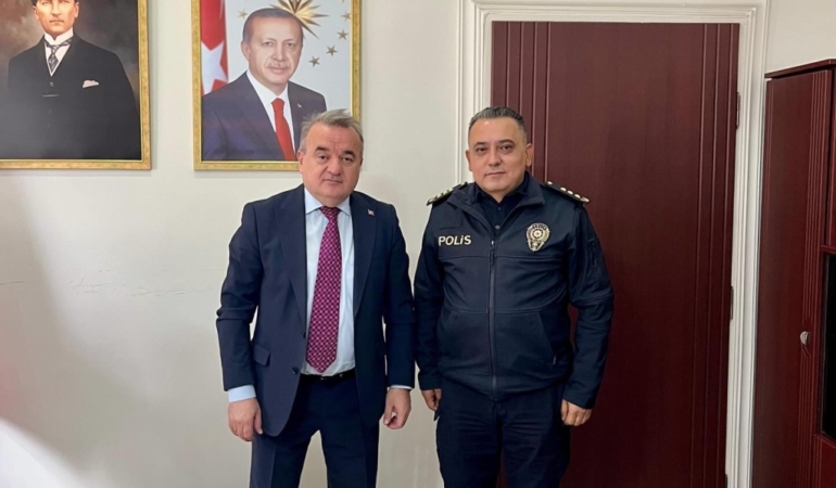 MÜDÜR DÖNMEZ’DEN KAYMAKAM ÖZTÜRK’E ZİYARET