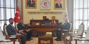 11haber-124413-demirci-ve-celik-ten-rektor-hoca-ya-ziyaret-0.jpg