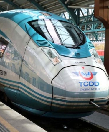 11haber-216625-istanbul-eskisehir-arasi-tren-2-ay-hizmet-vermeyecek-0.jpg