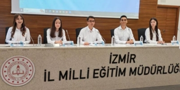 11haber-31021037-ataturk-lisesi-panelde-goz-doldurdu-1.jpg