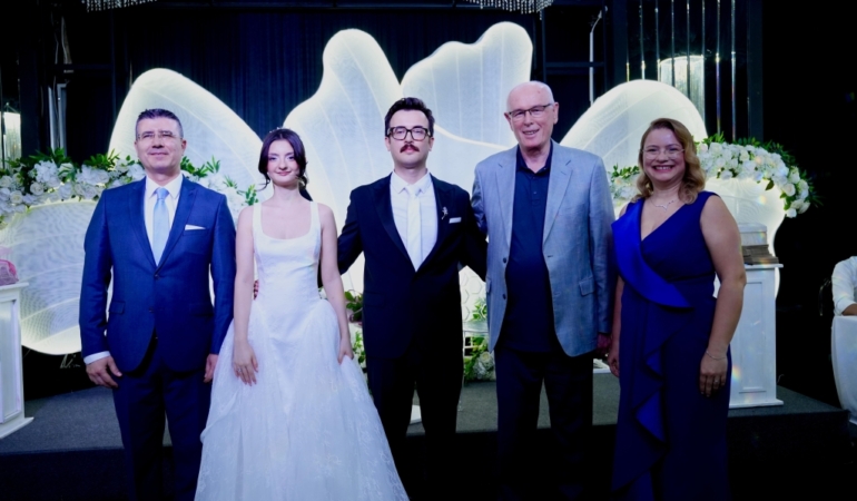 BUĞLEM&OĞUZCAN’IN MUTLU GÜNÜ