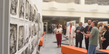 11haber-895886-yil-sonu-sergisi-kapilarini-araladi-2.jpg