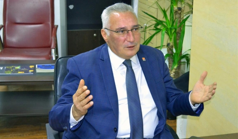 CHP’NİN TECRÜBELİ İSMİ İSTİFA ETTİ