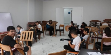 11haber-192264-muzik-kurslari-devam-ediyor-0.jpg