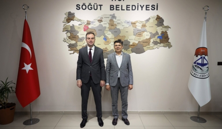 11haber-378979-sik-sik-kaza-yasanan-kavsaga-nester-vuruldu-0.jpg