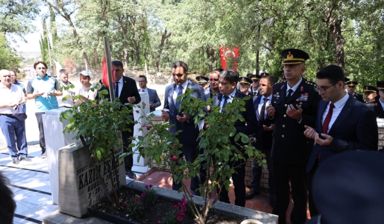 11haber-4687101-sogut-te-15-temmuz-sehitleri-dualarla-anildi-0.jpg