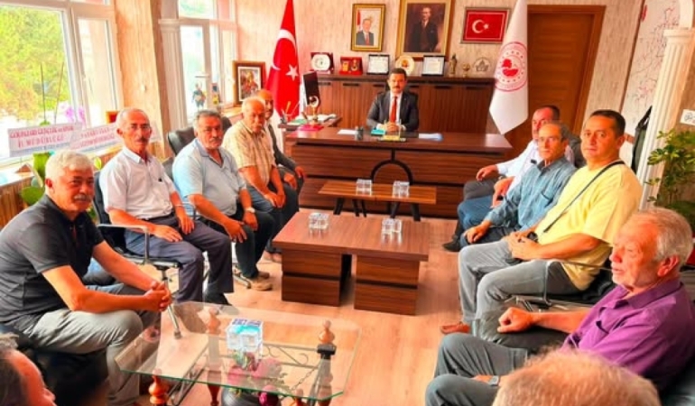 11haber-514149-muhtarlardan-kaymakam-titiz-e-ziyaret-1.jpg