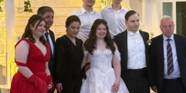 11haber-531454-selin-tolunay-in-mutlu-gunu-1.jpg
