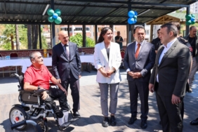 11haber-657513-plastik-kapaklar-umuda-donustu-2.jpg