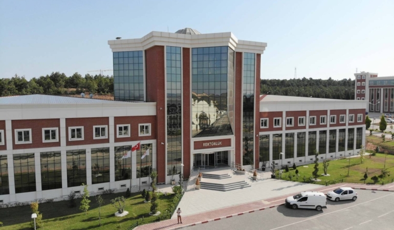 BŞEÜ ÖĞRENCİLERİNE YURTDIŞI KAPISI