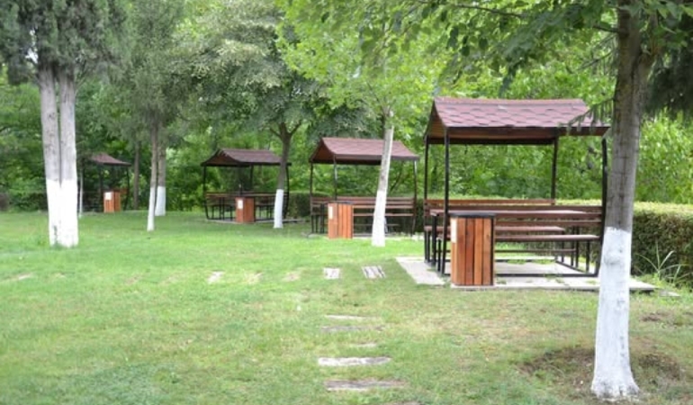 VEZİRHAN’DA PARKLAR YENİLENİYOR