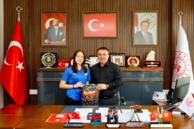 11haber-856342-helal-sana-beyzanur-1.jpg