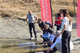 11haber-10121025-bilecik-te-golet-ve-barajlara-512-bin-sazan-yavrusu-birakildi-0.jpg