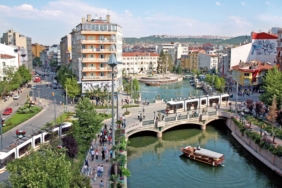 11haber-10421107-komsuda-4-belediye-baskani-parti-degistirdi-0.jpg