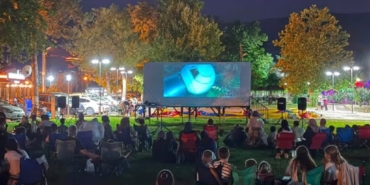 11haber-137327-osmaneli-nde-yaz-sinemasi-coskusu-0.jpg
