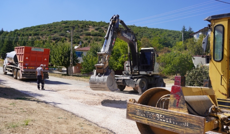 YENİ MAHALLELERE YENİ YOLLAR