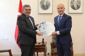 11haber-5910924-rektor-kaplancikli-dan-yok-baskani-ozvar-a-ziyaret-0.jpg