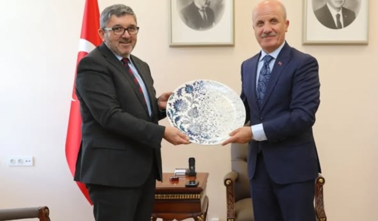 REKTÖR HOCA’DAN YÖK BAŞKANI ÖZVAR’A ZİYARET