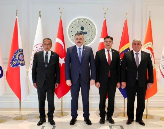 11haber-9107621-baskanlar-dan-bakan-ciftci-ye-ziyaret-0.jpg