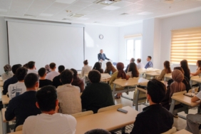 11haber-10118410-dis-hekimligi-fakultemizde-yeni-egitim-ogretim-yilinin-ilk-dersi-gerceklestirildi-0.jpg