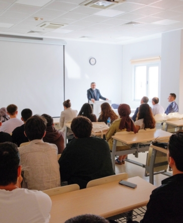 11haber-10118410-dis-hekimligi-fakultemizde-yeni-egitim-ogretim-yilinin-ilk-dersi-gerceklestirildi-0.jpg