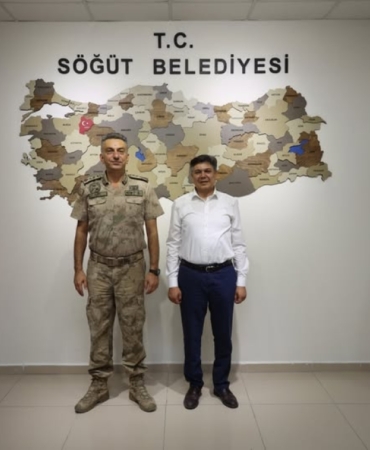 11haber-21071099-albay-ovet-ten-baskan-durgut-a-ziyaret-0.jpg