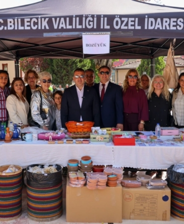 11haber-292835-polis-eslerinden-egitime-destek-2.jpg