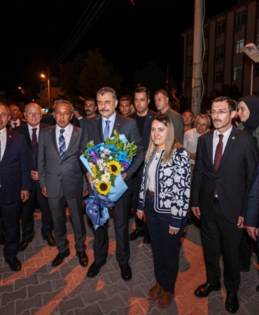 11haber-41110210-bakan-ciftci-ilk-goz-agrim-dedigi-yenipazar-da-0.jpg