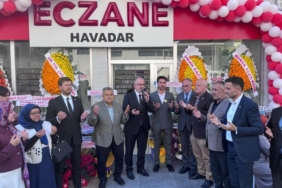 11haber-469251-havadar-eczanesi-dularla-acildi-0.jpg