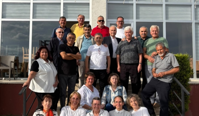 11haber-484244-cumartesi-bilecik-te-yarim-asir-sonra-bulustular-1.jpg