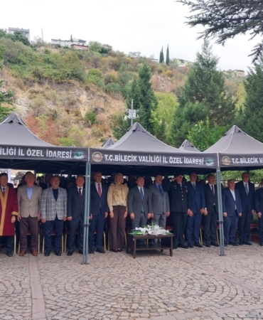 11haber-5481015-bilecik-te-pabuc-dama-atildi-0.jpg