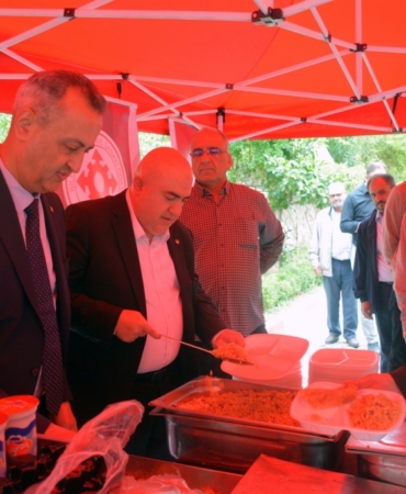 11haber-915154-bilecik-tso-dan-pilav-ikrami-0.jpg