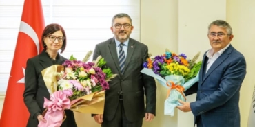 11haber-10651072-bseu-de-dekanlik-devir-teslim-toreni-gerceklestirildi-0.jpg