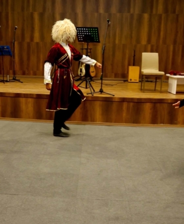 11haber-10821110-bilecik-te-kafkas-ruzg-ri-esti-2.jpg