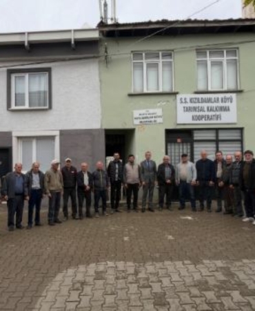 11haber-1088278-mudur-ayvalik-ureticilerle-bir-araya-geldi-0.jpg