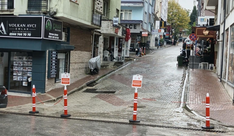 11haber-1671036-bilecik-te-bu-sokak-trafige-kapatildi-0.jpg