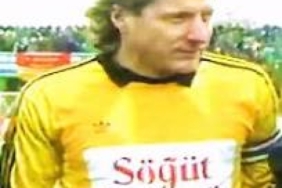 11haber-184896-fenerbahce-nin-sampiyonluk-formasinda-bilecik-imzasi-0.jpg