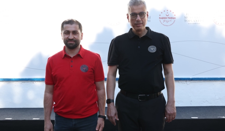 FERHAT MÜDÜR İL SAĞLIK MÜDÜRLERİ TOPLANTISINA KATILDI