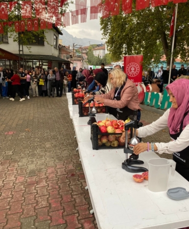 11haber-337443-nar-festivali-basliyor-0.jpg