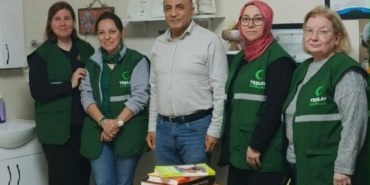 11haber-4921065-yesilay-dan-dr-dagli-ya-ziyaret-0.jpg