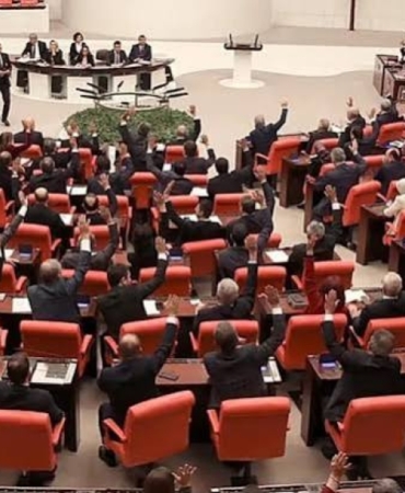 11haber-513813-gazetecilere-yesil-pasaport-teklifi-tmmm-de-0.jpg
