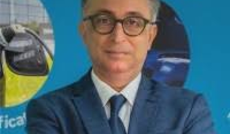 11haber-552682-tuna-arinci-otomotiv-devleriyle-ayni-panelde-0.jpg