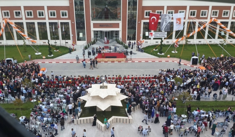 11haber-591283-bseu-de-2026-2027-akademik-acilis-ve-cubbe-giyme-toreni-gerceklesecek-1.jpg